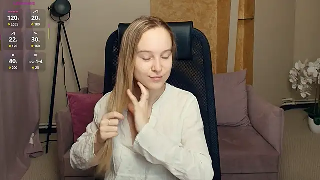 SoonMoor online show from 12/18/25, 06:58