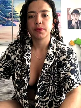 Paris 11 online show from 11/22/25, 01:21