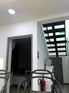 TiffanyyLam online show from 11/09/25, 11:30