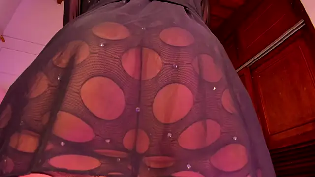 Snapshot of Gabby_Haze chatting on 04/28/26, 03:22 Gabby Haze online show from 04/28/26, 03:22