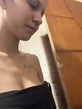 Snapshot of natysapeka12 chatting on 09/15/25, 03:01 natysapeka12 online show from 09/15/25, 03:01