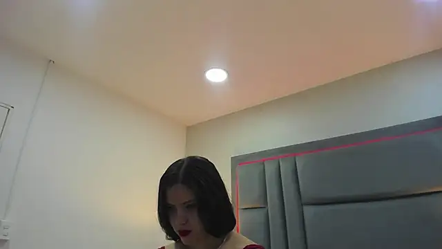 NahiaMonet online show from 11/08/25, 11:32