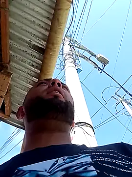 Snapshot of angelitocalientico chatting on 04/14/26, 02:23 angelitocalientico online show from 04/14/26, 02:23