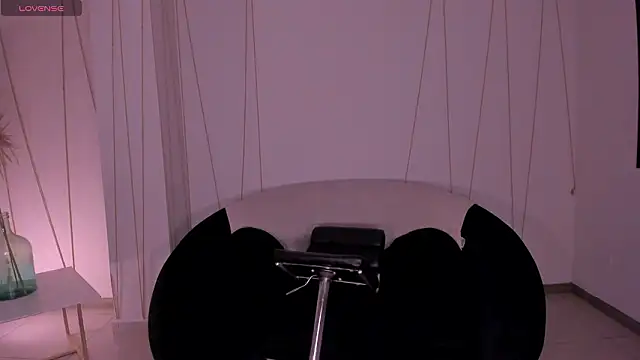 SussyBellX online show from 02/13/26, 04:19