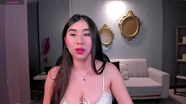 MayaMoretti  online show from 11/24/25, 05:07