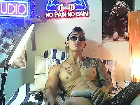 Strongcockfitness online show from 10/19/25, 03:01