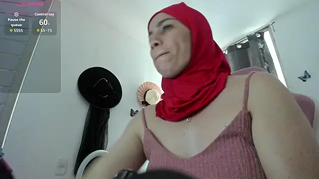 Snapshot of dalila_kemur chatting on 12/01/25, 11:37 dalila kemur online show from 12/01/25, 11:37