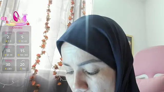 Snapshot of dalila_kemur chatting on 02/19/26, 09:33 dalila kemur online show from 02/19/26, 09:33