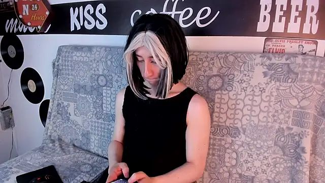 Charlottee slave online show from 09/25/25, 02:48