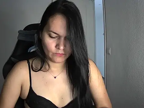 dulvolkova online show from 10/14/25, 07:53