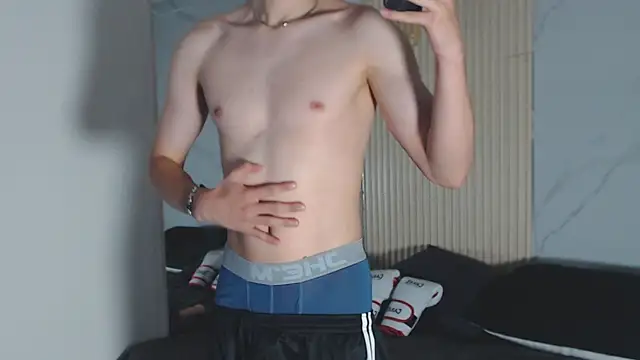 enzo steel online show from 10/08/25, 02:09