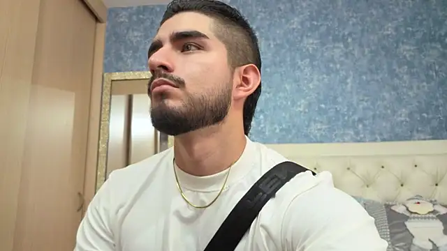 Snapshot of zayn_maximoff chatting on 11/23/25, 09:25 zayn maximoff online show from 11/23/25, 09:25