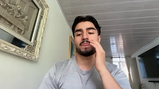 Snapshot of zayn_maximoff chatting on 06/10/26, 06:18 zayn maximoff online show from 06/10/26, 06:18
