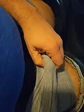 Snapshot of ctocum35 chatting on 10/20/25, 08:42 ctocum35 online show from 10/20/25, 08:42