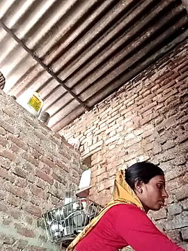 Snapshot of Mansi_ji chatting on 10/13/25, 02:44 Mansi ji online show from 10/13/25, 02:44