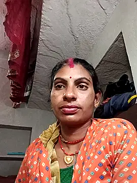 Snapshot of Mansi_ji chatting on 12/01/25, 02:44 Mansi ji online show from 12/01/25, 02:44