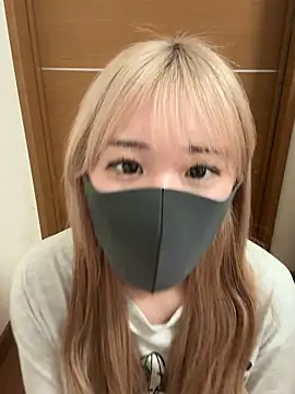 Snapshot of Una_chan_ chatting on 10/03/25, 04:09 Una chan online show from 10/03/25, 04:09