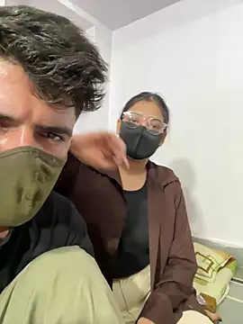 Snapshot of Sex_Queen_aaraya chatting on 03/15/26, 01:17 Sex Queen aaraya online show from 03/15/26, 01:17