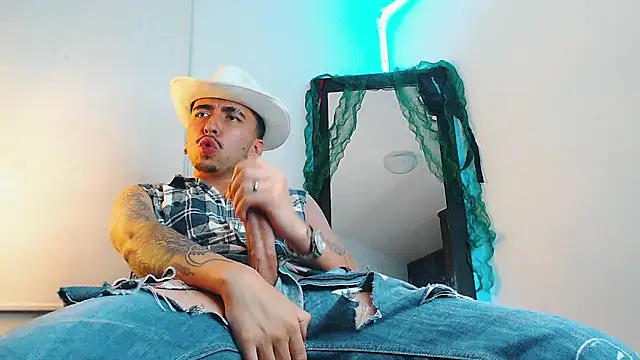 liamty luxor online show from 12/16/25, 04:39