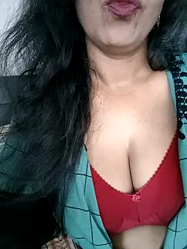 Deepa Sharma143 online show from 03/28/26, 01:49