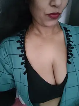 Snapshot of Deepa_Sharma143 chatting on 06/20/26, 02:03 Deepa Sharma143 online show from 06/20/26, 02:03