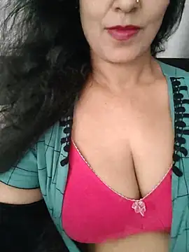 Snapshot of Deepa_Sharma143 chatting on 06/29/26, 10:48 Deepa Sharma143 online show from 06/29/26, 10:48