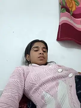 Hot-Soniya2 online show from 11/08/25, 03:39