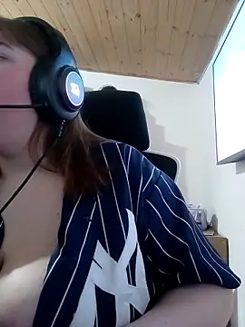 bellita13 online show from 09/26/25, 05:28