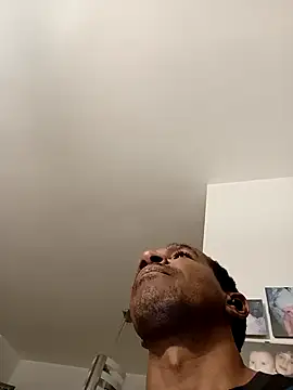 estrogeni online show from 09/22/25, 07:27