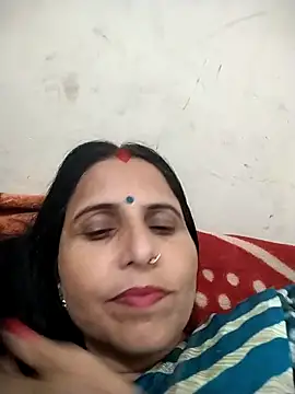 Snapshot of Hot_liya54 chatting on 04/08/26, 08:14 Hot liya54 online show from 04/08/26, 08:14