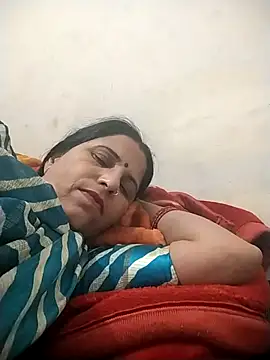 Snapshot of Hot_liya54 chatting on 04/17/26, 01:52 Hot liya54 online show from 04/17/26, 01:52