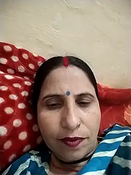 Snapshot of Hot_liya54 chatting on 04/17/26, 06:22 Hot liya54 online show from 04/17/26, 06:22