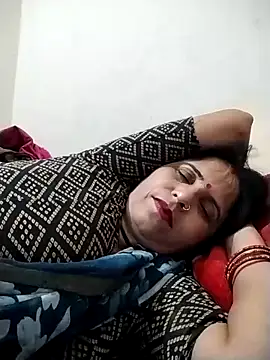 Snapshot of Hot_liya54 chatting on 04/27/26, 08:18 Hot liya54 online show from 04/27/26, 08:18