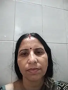 Snapshot of Hot_liya54 chatting on 06/20/26, 12:47 Hot liya54 online show from 06/20/26, 12:47