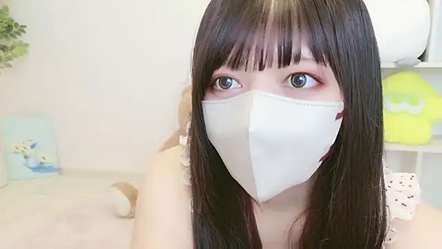 Snapshot of JP_Momo_o0 chatting on 10/11/25, 10:36 JP Momo o0 online show from 10/11/25, 10:36