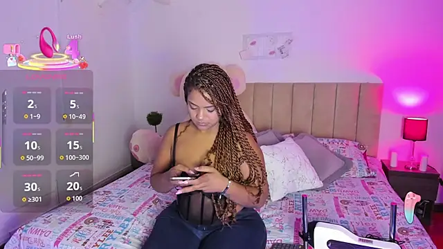 Snapshot of Hill_Brownie chatting on 11/27/25, 01:02 Hill Brownie online show from 11/27/25, 01:02