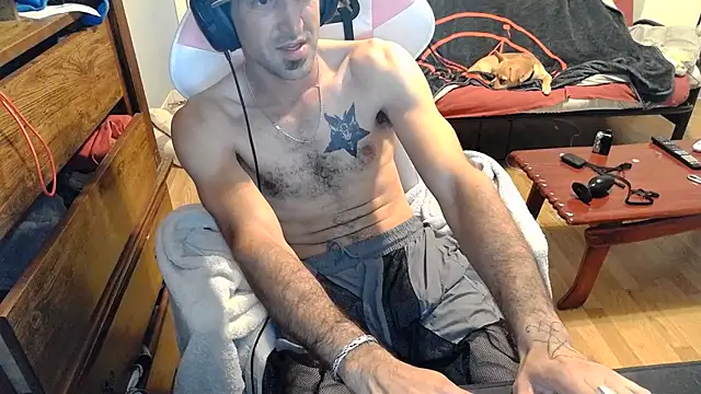 Snapshot of Ardokks chatting on 10/04/25, 01:14 Ardokks online show from 10/04/25, 01:14