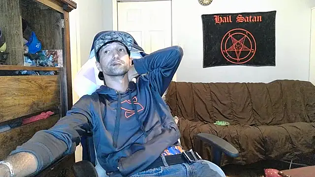 Snapshot of Ardokks chatting on 10/13/25, 11:38 Ardokks online show from 10/13/25, 11:38