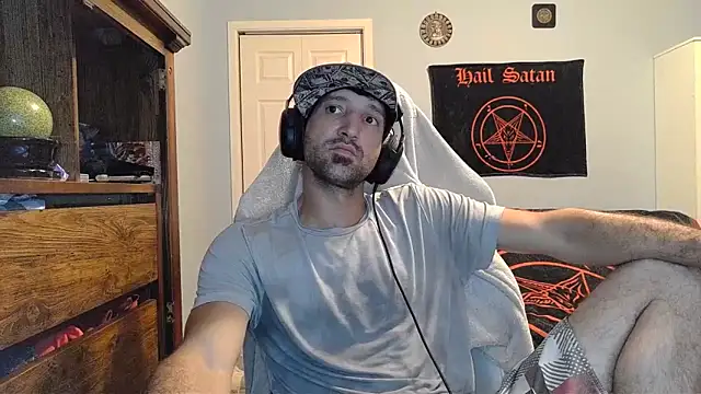 Snapshot of Ardokks chatting on 10/22/25, 11:59 Ardokks online show from 10/22/25, 11:59