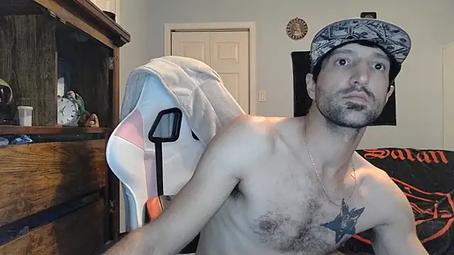 Snapshot of Ardokks chatting on 10/30/25, 02:57 Ardokks online show from 10/30/25, 02:57