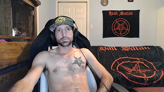 Snapshot of Ardokks chatting on 11/17/25, 08:36 Ardokks online show from 11/17/25, 08:36