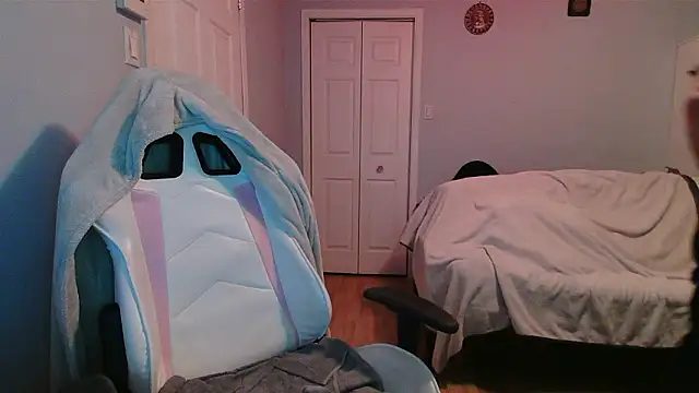 Snapshot of Ardokks chatting on 03/23/26, 01:42 Ardokks online show from 03/23/26, 01:42