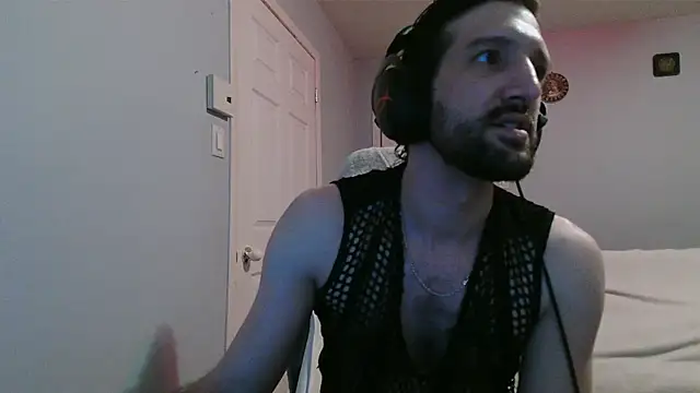 Snapshot of Ardokks chatting on 04/11/26, 01:32 Ardokks online show from 04/11/26, 01:32