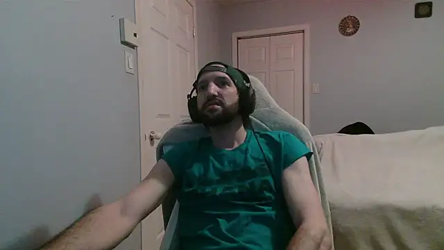 Snapshot of Ardokks chatting on 04/14/26, 03:23 Ardokks online show from 04/14/26, 03:23