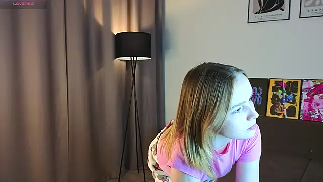 VinnieSerrano online show from 09/22/25, 02:08