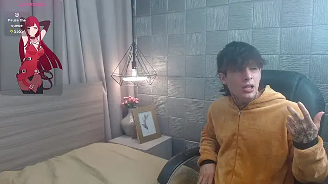 Snapshot of Iantwink18 chatting on 09/12/25, 04:12 Iantwink18 online show from 09/12/25, 04:12