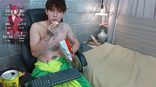 Snapshot of Iantwink18 chatting on 09/15/25, 09:59 Iantwink18 online show from 09/15/25, 09:59