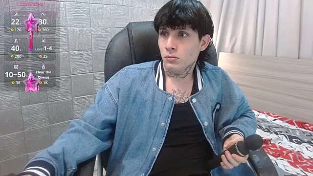 Snapshot of Iantwink18 chatting on 11/22/25, 07:57 Iantwink18 online show from 11/22/25, 07:57