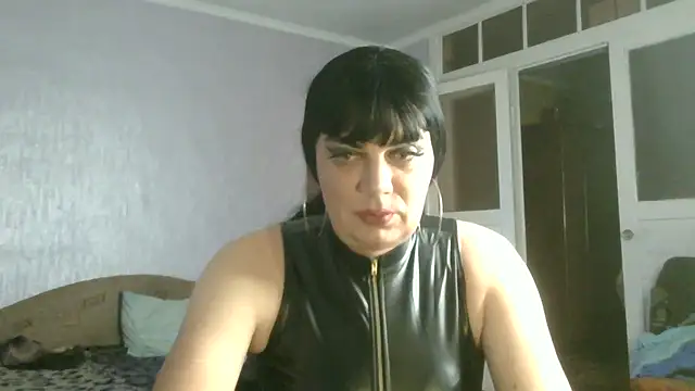 NiraFrost online show from 10/21/25, 05:57