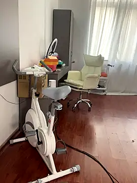 Snapshot of xiongmaobb chatting on 10/19/25, 04:46 xiongmaobb online show from 10/19/25, 04:46